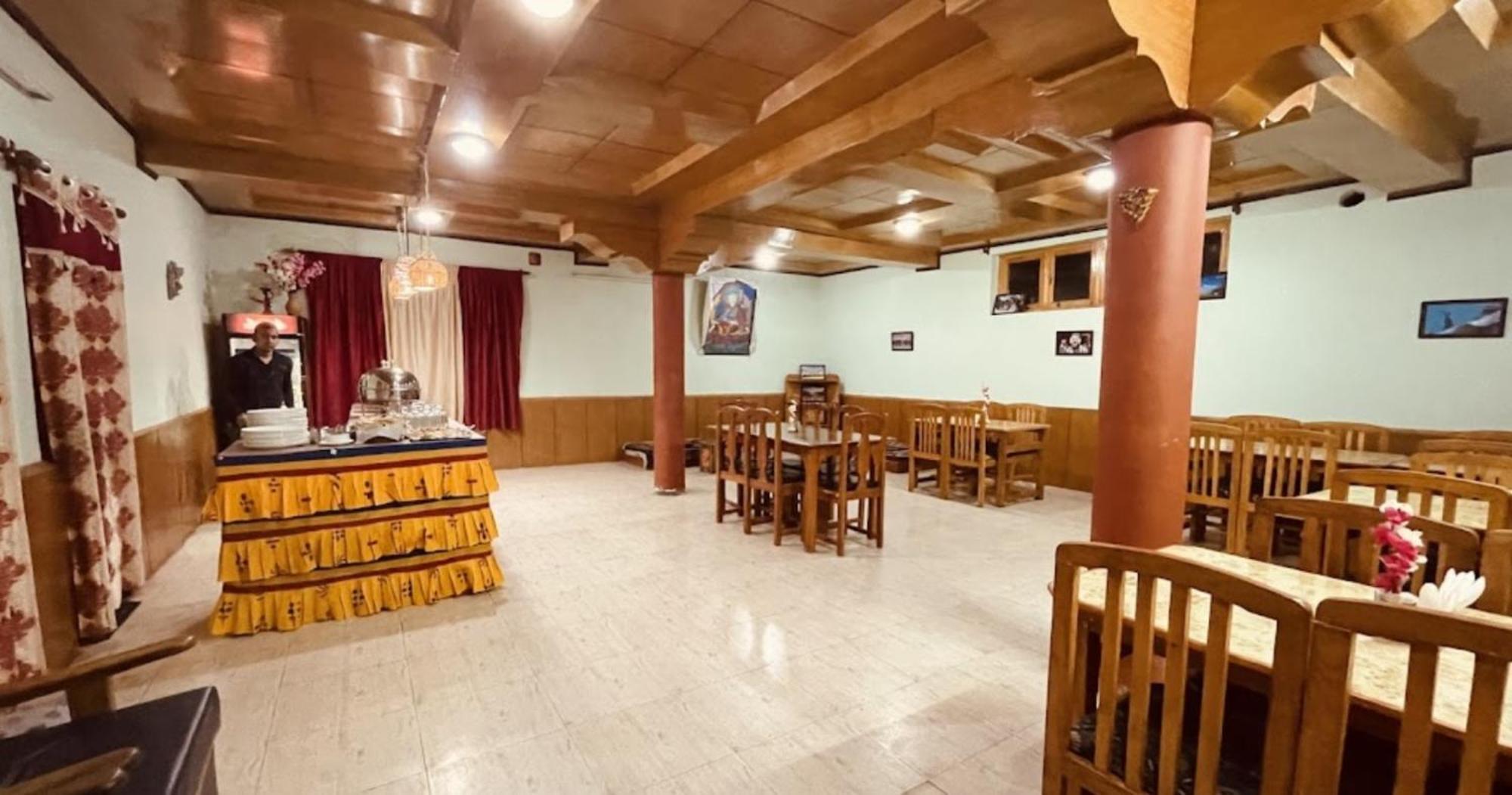 Tih Hotel Jorchung Leh Esterno foto