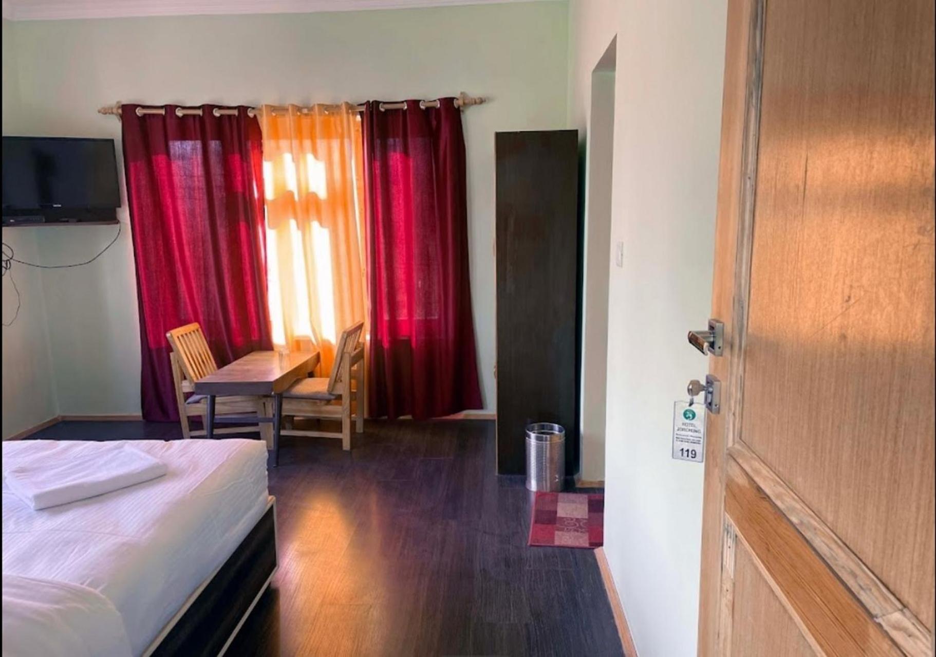 Tih Hotel Jorchung Leh Esterno foto