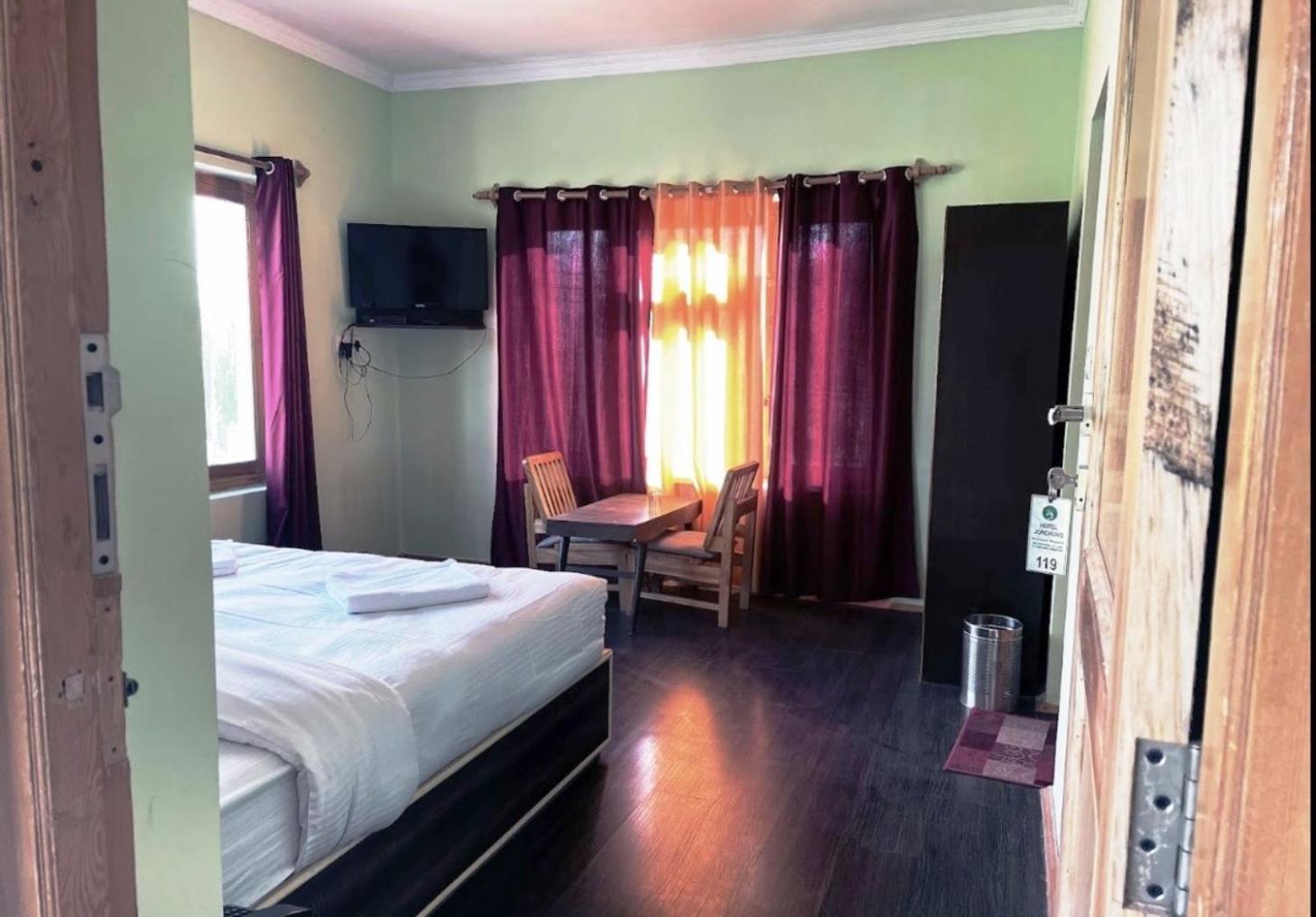 Tih Hotel Jorchung Leh Esterno foto