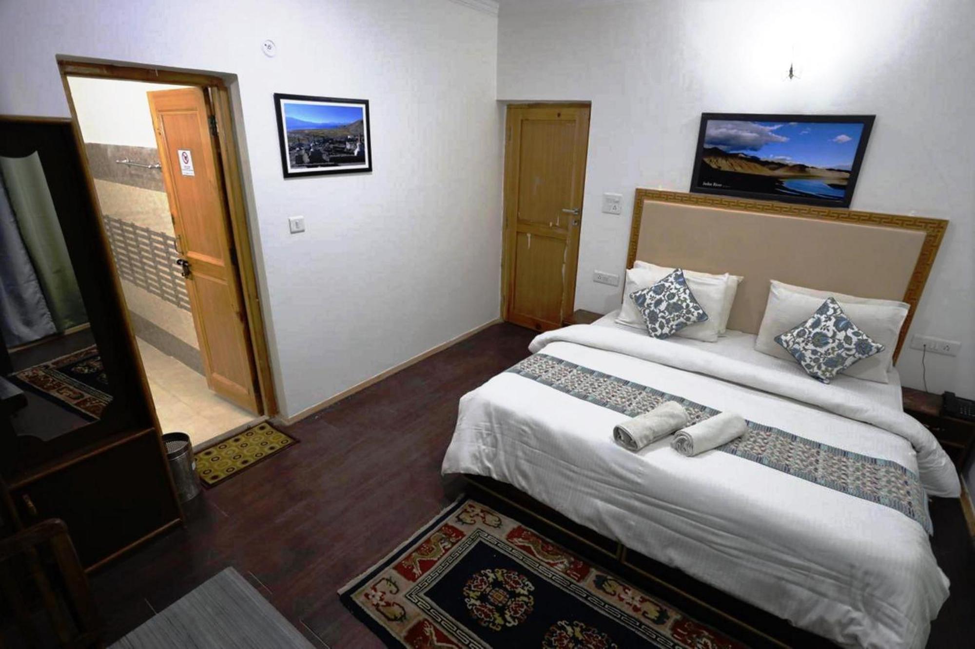 Tih Hotel Jorchung Leh Esterno foto